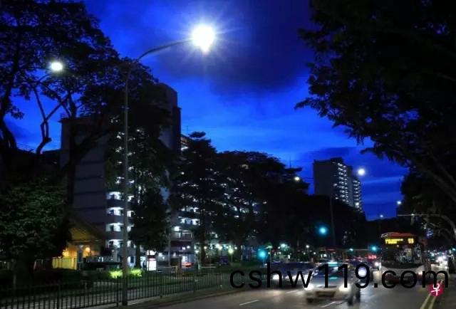 新加坡計劃2022年前將全國路燈更換(huan)成(cheng)LED